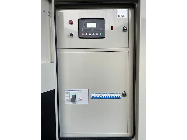 Cummins 6ctaa8.3-g2 - 220 kva - silent generator - afbeelding 4 van  13