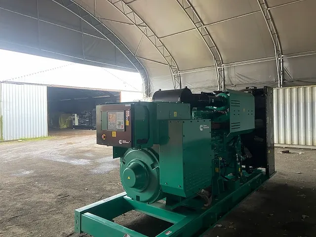 Cummins c900d5 - 900 kva - open generator - afbeelding 7 van  12