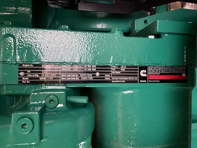 Cummins c900d5 - 900 kva - open generator - afbeelding 10 van  12