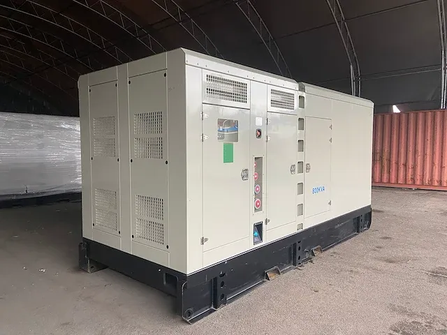 Cummins qsk19-g11 - 800 kva - silent generator - afbeelding 12 van  18