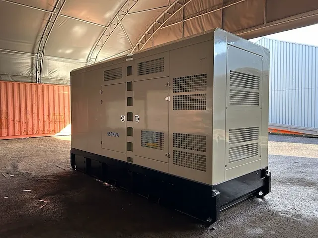 Cummins qsz13-g3 - 550 kva - silent generator - afbeelding 7 van  13