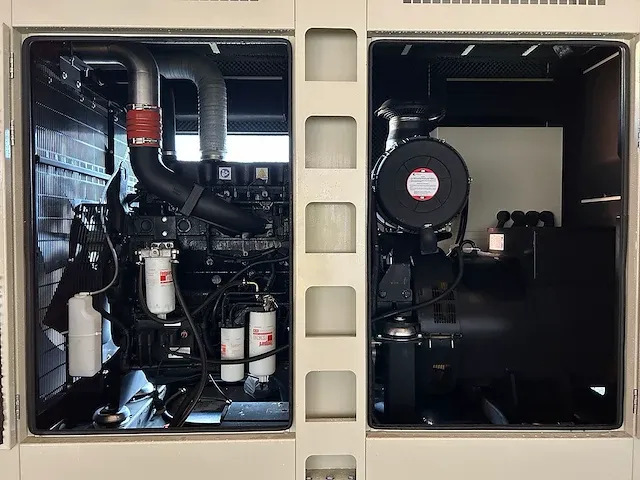 Cummins qsz13-g3 - 550 kva - silent generator - afbeelding 9 van  13