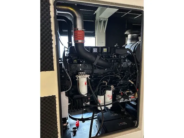 Cummins qsz13-g3 - 550 kva - silent generator - afbeelding 10 van  13