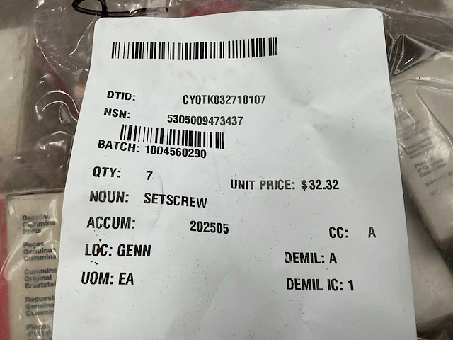 Cummins slotted set screw (7x) - afbeelding 3 van  4