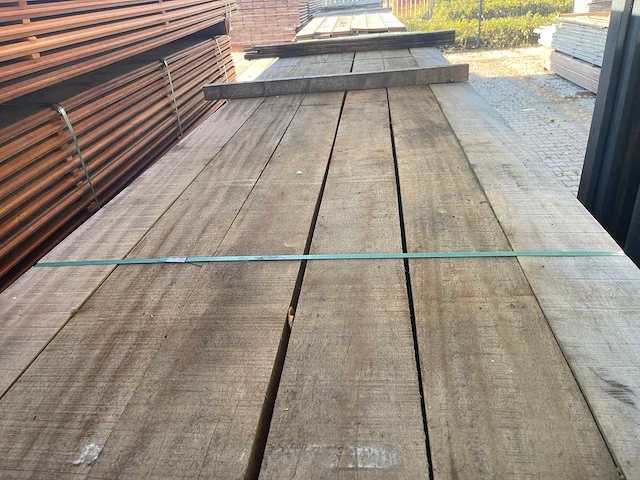Cupiuba balken fijnbezaagd 4500x150x50mm (33x) - afbeelding 1 van  3