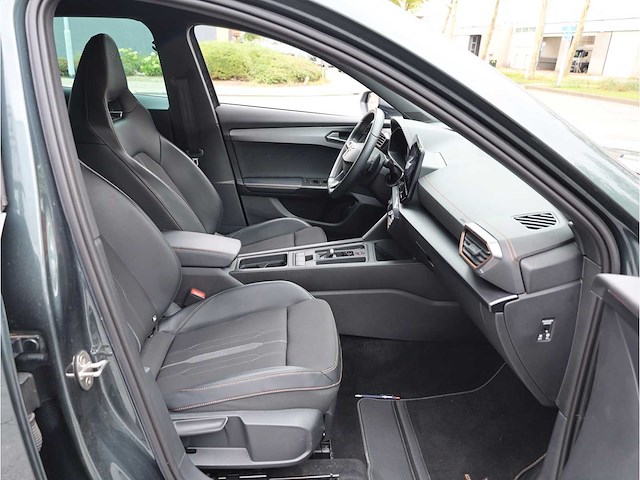 Cupra formentor 1.4 e-hybrid phev 204pk automaat 2022 - afbeelding 32 van  44