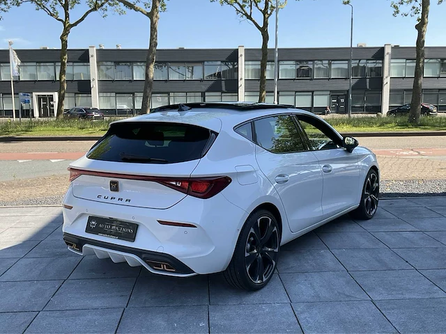 Cupra leon fr phev 1.4 ehybrid 245pk automaat 2022 - afbeelding 32 van  36