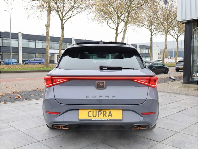 Cupra leon sportstourer 1.4 e-hybrid phev 245pk automaat 2021 - afbeelding 33 van  38