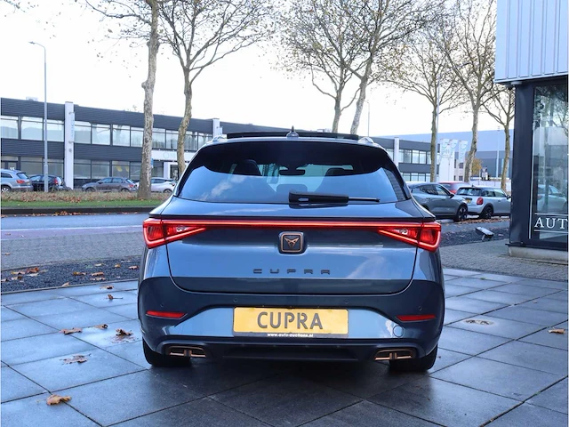 Cupra leon sportstourer 1.4 e-hybrid phev 245pk automaat 2021 - afbeelding 31 van  36