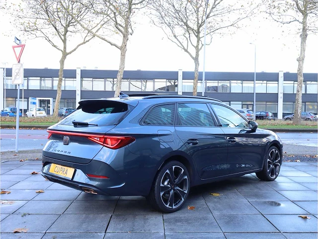 Cupra leon sportstourer 1.4 e-hybrid phev 245pk automaat 2021 - afbeelding 32 van  36