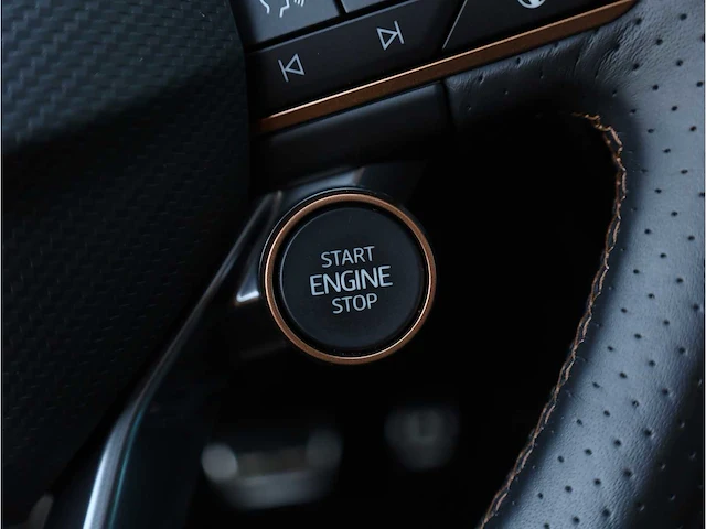 Cupra leon sportstourer 1.4 e-hybrid phev 245pk automaat 2021 - afbeelding 27 van  43