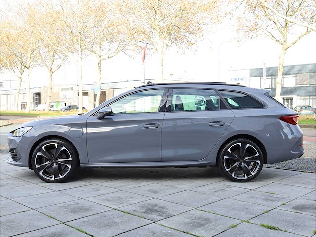 Cupra leon sportstourer 1.4 e-hybrid vz 245pk automaat 2021 - afbeelding 2 van  47