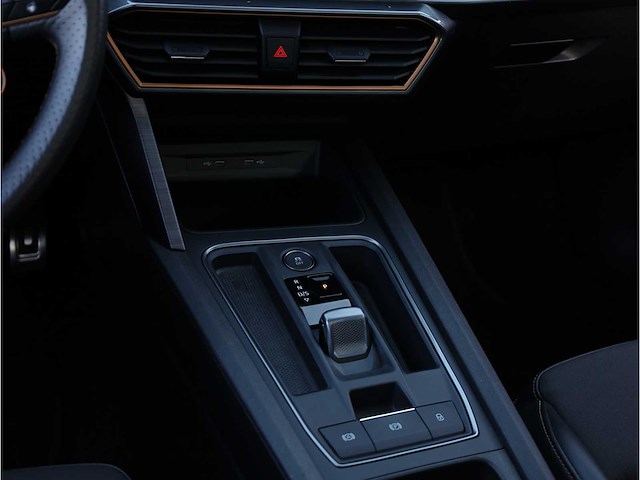 Cupra leon sportstourer 1.4 e-hybrid vz 245pk automaat 2021 - afbeelding 31 van  47