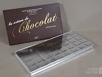 Curieuze boekvorm - afbeelding 2 van  9