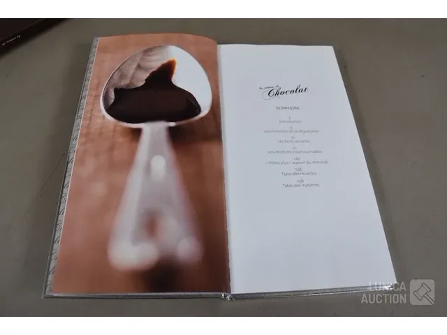 Curieuze boekvorm - afbeelding 3 van  9
