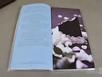 Curieuze boekvorm - afbeelding 4 van  9