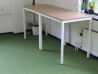 Cursus/vergader opstelling met drabert stoelen. totaal 24 tafels en 17 stoelen en 1 docententafel met verri... - afbeelding 6 van  10