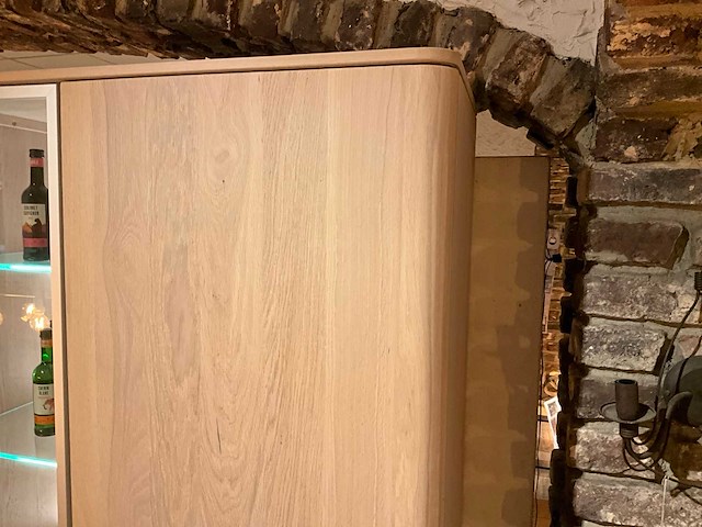 Curve eiken vitrinekast - afbeelding 3 van  8