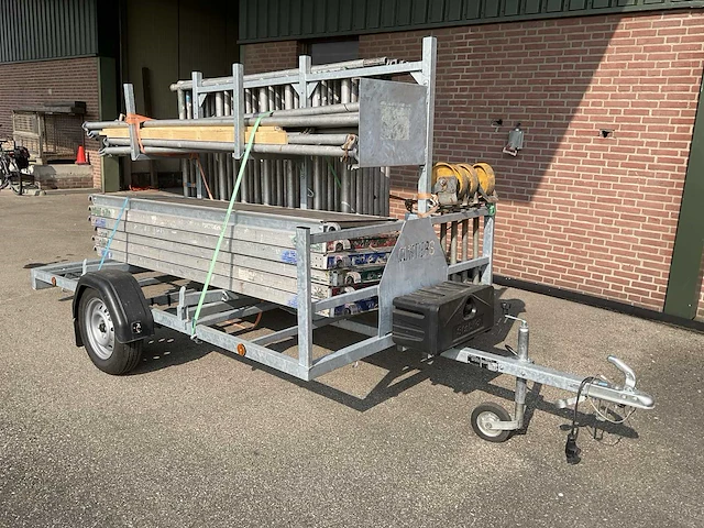 Custers steigeraanhanger met rolsteiger - afbeelding 4 van  11