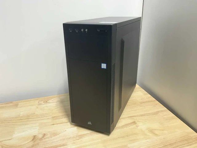 Custom - corsair desktop i5 gen9 desktop - afbeelding 1 van  8
