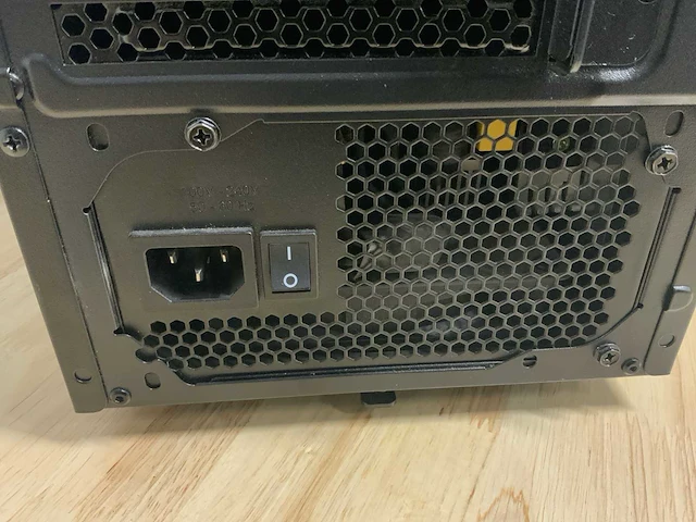 Custom - corsair desktop i5 gen9 desktop - afbeelding 7 van  8