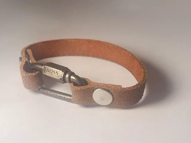 Custom hugo boss armband - nieuw uit oud winkelvoorraad - afbeelding 2 van  4