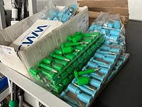 Cwm partij containerzegels - afbeelding 1 van  3