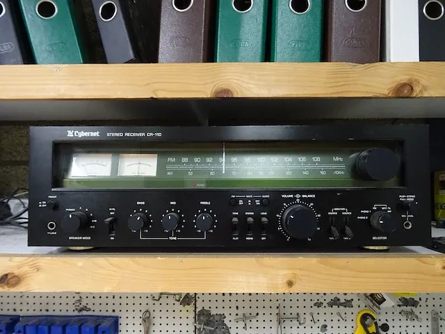 Cybernet - cr-110 - stereo receiver - afbeelding 1 van  2