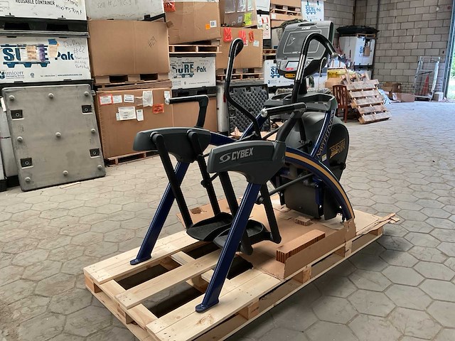 Cybex arc trainer crosstrainer - afbeelding 3 van  7