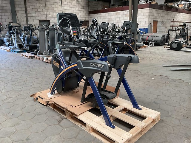 Cybex arc trainer crosstrainer - afbeelding 4 van  7
