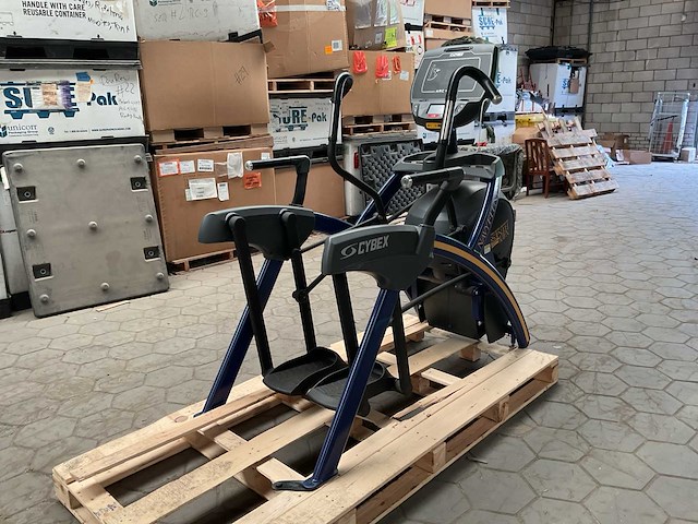 Cybex arc trainer crosstrainer - afbeelding 3 van  7
