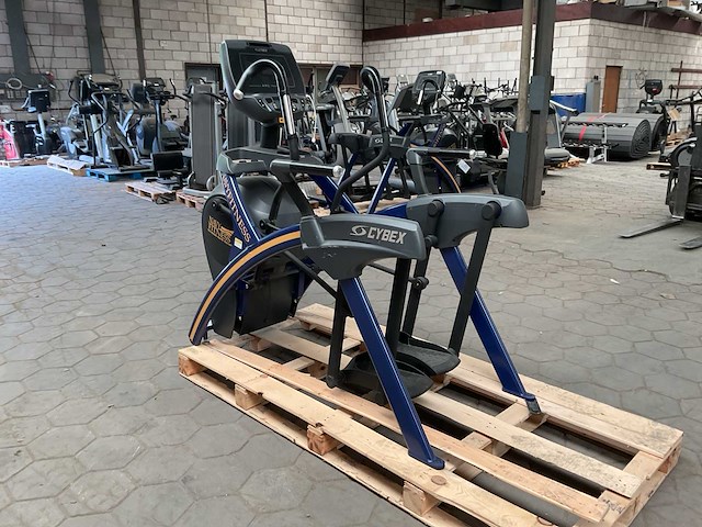 Cybex arc trainer crosstrainer - afbeelding 4 van  7