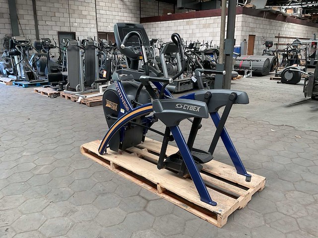 Cybex arc trainer crosstrainer - afbeelding 4 van  7