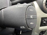 Dacia - 2011 - logan mcv - 1.6 mpi blackline - 22-snl-8 - afbeelding 3 van  23