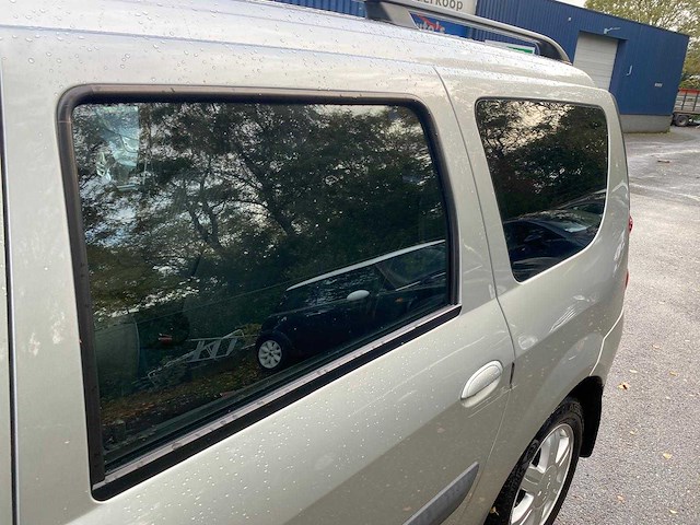 Dacia - 2011 - logan mcv - 1.6 mpi blackline - 22-snl-8 - afbeelding 14 van  23