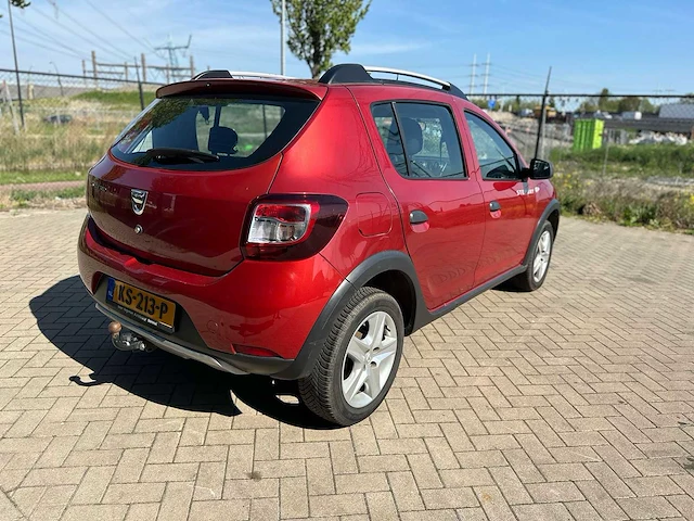 Dacia - 2014 - sandero - 0.9 tce stepway lau. - personenauto - afbeelding 11 van  15