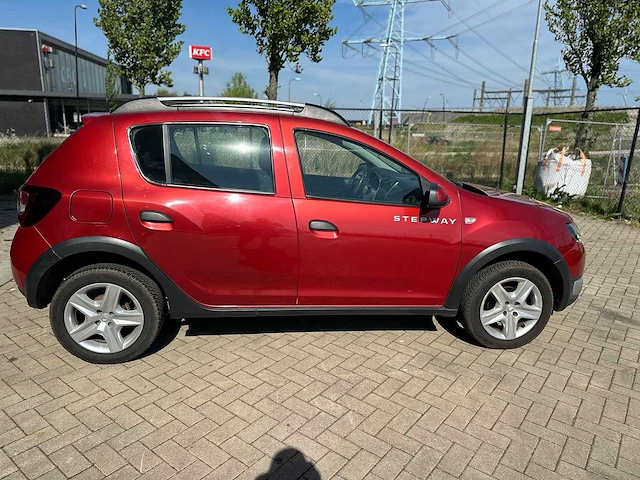 Dacia - 2014 - sandero - 0.9 tce stepway lau. - personenauto - afbeelding 12 van  15