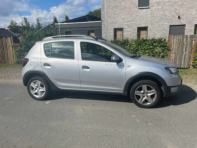 Dacia - sandero - 0.9 tce stepway lauréte 2013 | 1-slp-14 - afbeelding 2 van  10