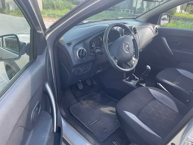 Dacia - sandero - 0.9 tce stepway lauréte 2013 | 1-slp-14 - afbeelding 9 van  10