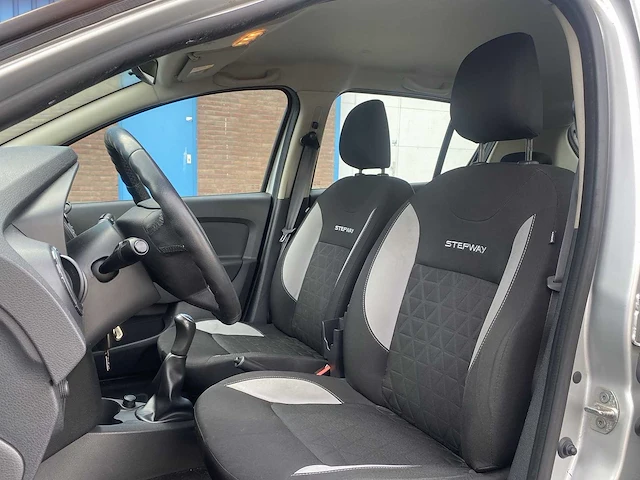 Dacia - sandero - 0.9 tce stepway lauréte 2013 | 1-slp-14 - afbeelding 25 van  30