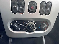 Dacia - sandero - 1.6 lauréate - 35-jln-6 - afbeelding 5 van  20