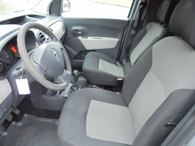 Dacia 1.5 dci 90 ambiance v-724-rg - afbeelding 12 van  13