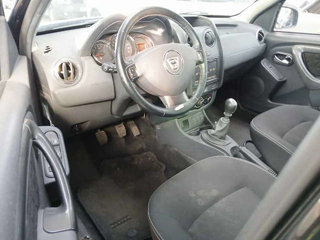 Dacia duster 1.2 tce 4x2 prestige; 7-zsf-76 - afbeelding 7 van  9