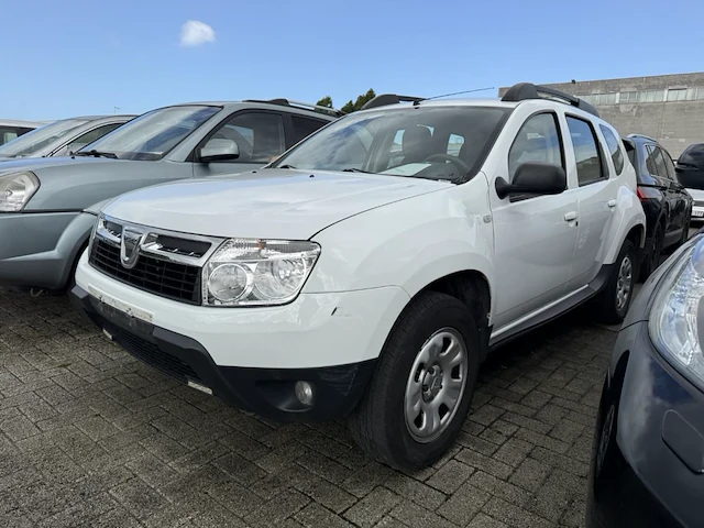 Dacia duster 1.5 dci 4x2 laureate fap,2011 - afbeelding 1 van  32