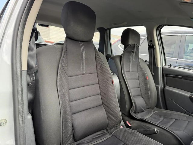 Dacia duster 1.5 dci 4x2 laureate fap,2011 - afbeelding 15 van  32