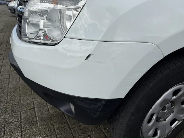 Dacia duster 1.5 dci 4x2 laureate fap,2011 - afbeelding 17 van  32