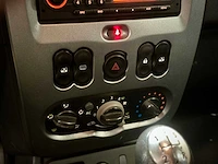Dacia duster 1.6 ambiance 2wd; 90-sjj-4 - afbeelding 12 van  14