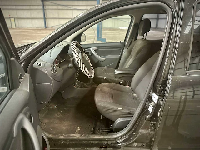 Dacia duster 1.6 ambiance 2wd; 90-sjj-4 - afbeelding 5 van  14