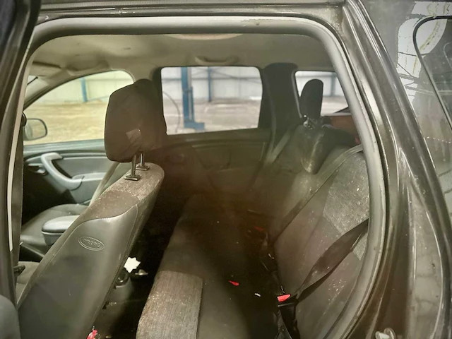 Dacia duster 1.6 ambiance 2wd; 90-sjj-4 - afbeelding 8 van  14