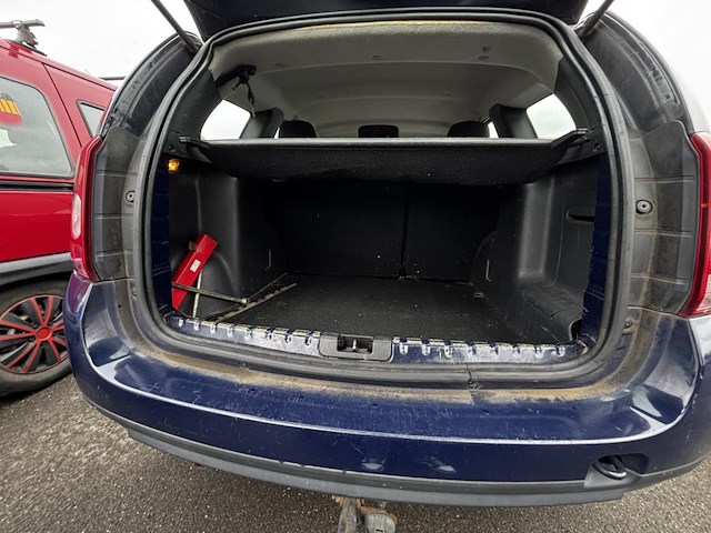 Dacia duster 1.6i 4x2 laureate, 2011 - afbeelding 9 van  35